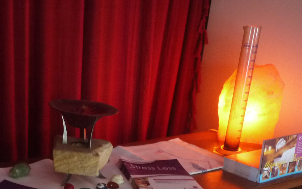 Arthur’s Seat Natural Medicine desk